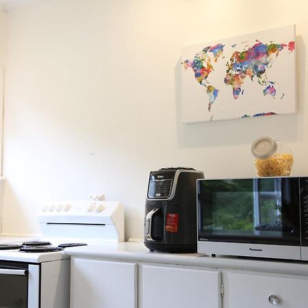 Skyline Haven - Entire Apartment - Free Parking, Espresso, Netflix - 15M To Cbd, Stadium, Ferry ウェリントン エクステリア 写真