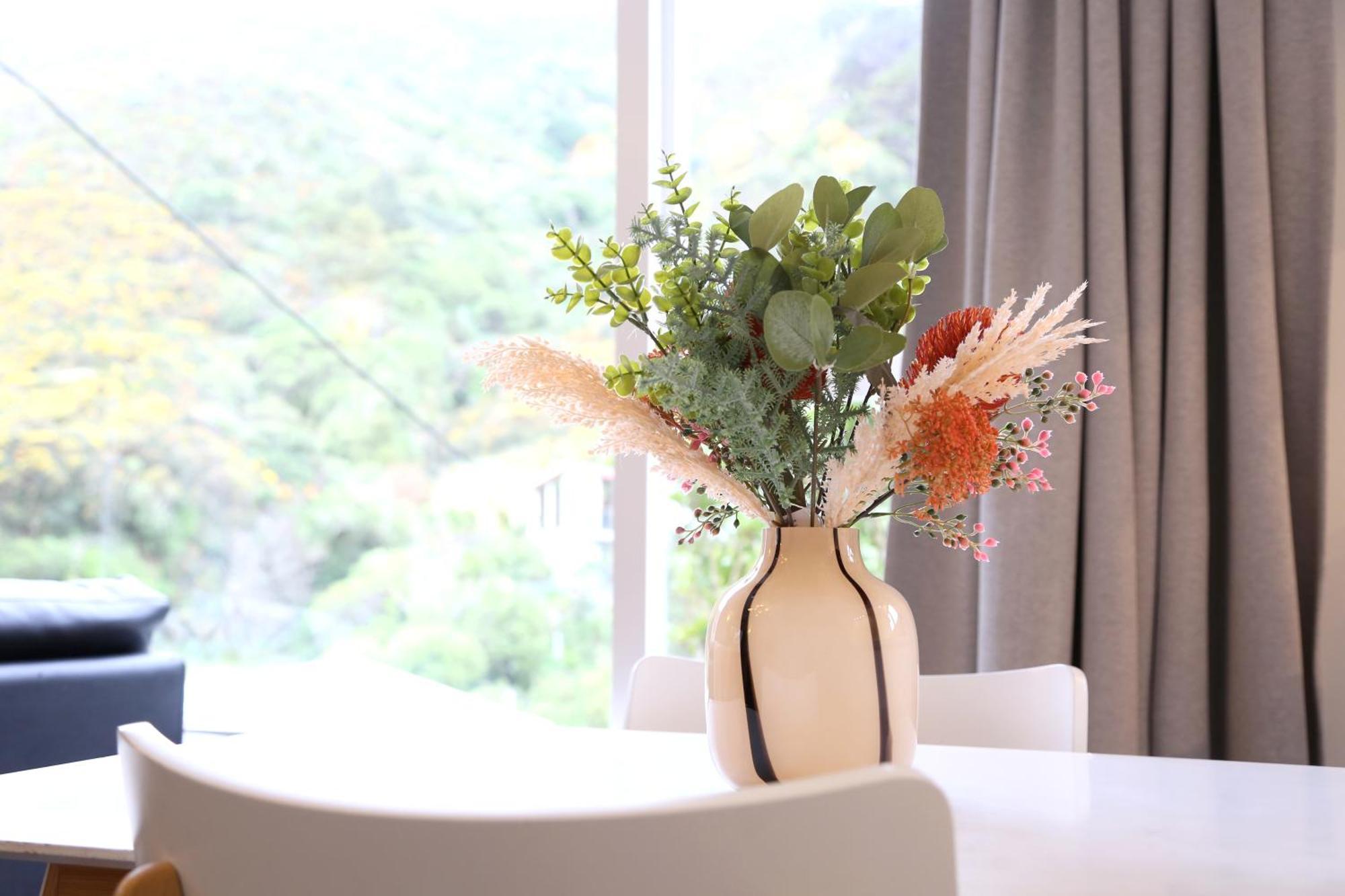 Skyline Haven - Entire Apartment - Free Parking, Espresso, Netflix - 15M To Cbd, Stadium, Ferry ウェリントン エクステリア 写真