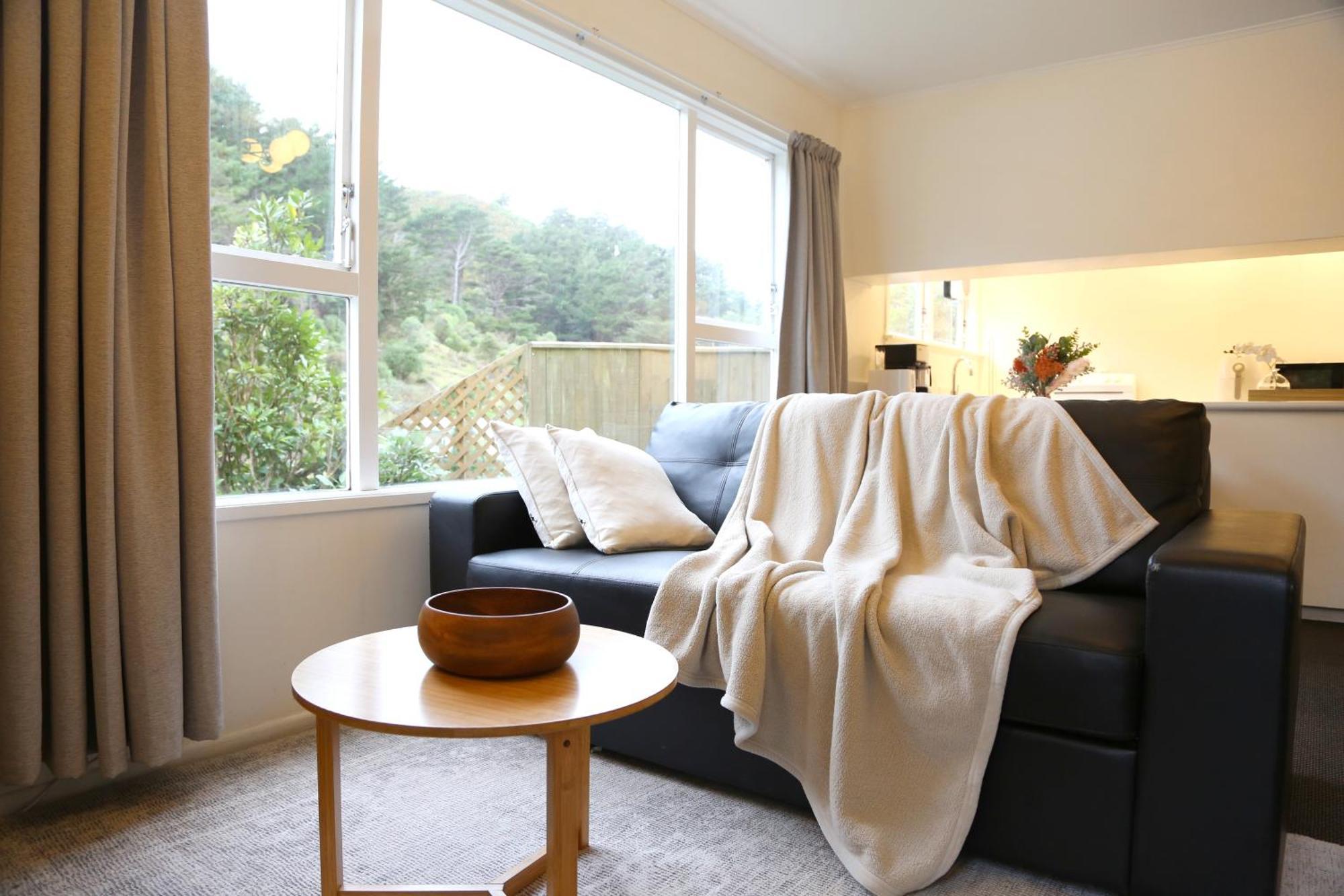 Skyline Haven - Entire Apartment - Free Parking, Espresso, Netflix - 15M To Cbd, Stadium, Ferry ウェリントン エクステリア 写真