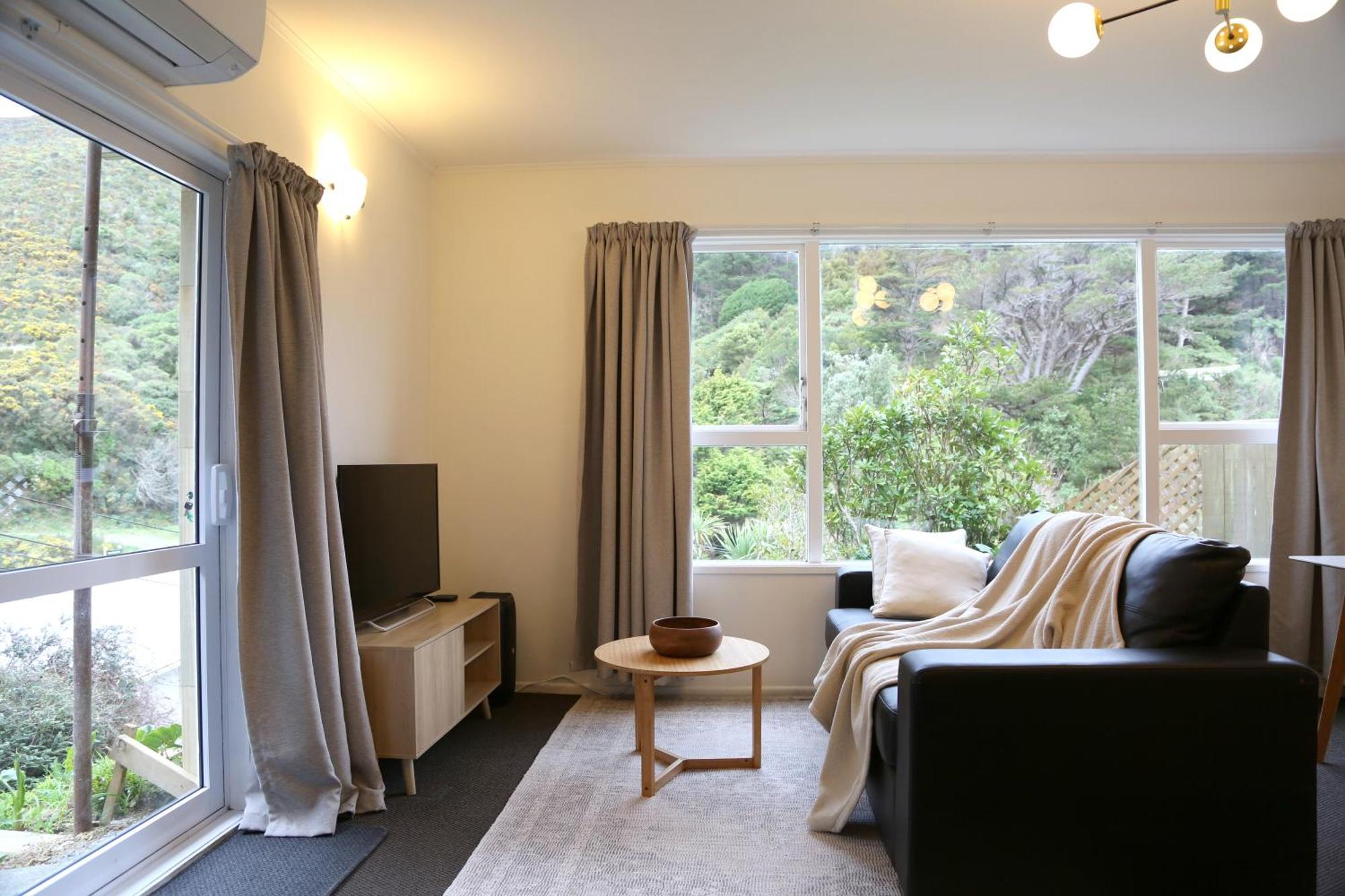 Skyline Haven - Entire Apartment - Free Parking, Espresso, Netflix - 15M To Cbd, Stadium, Ferry ウェリントン エクステリア 写真
