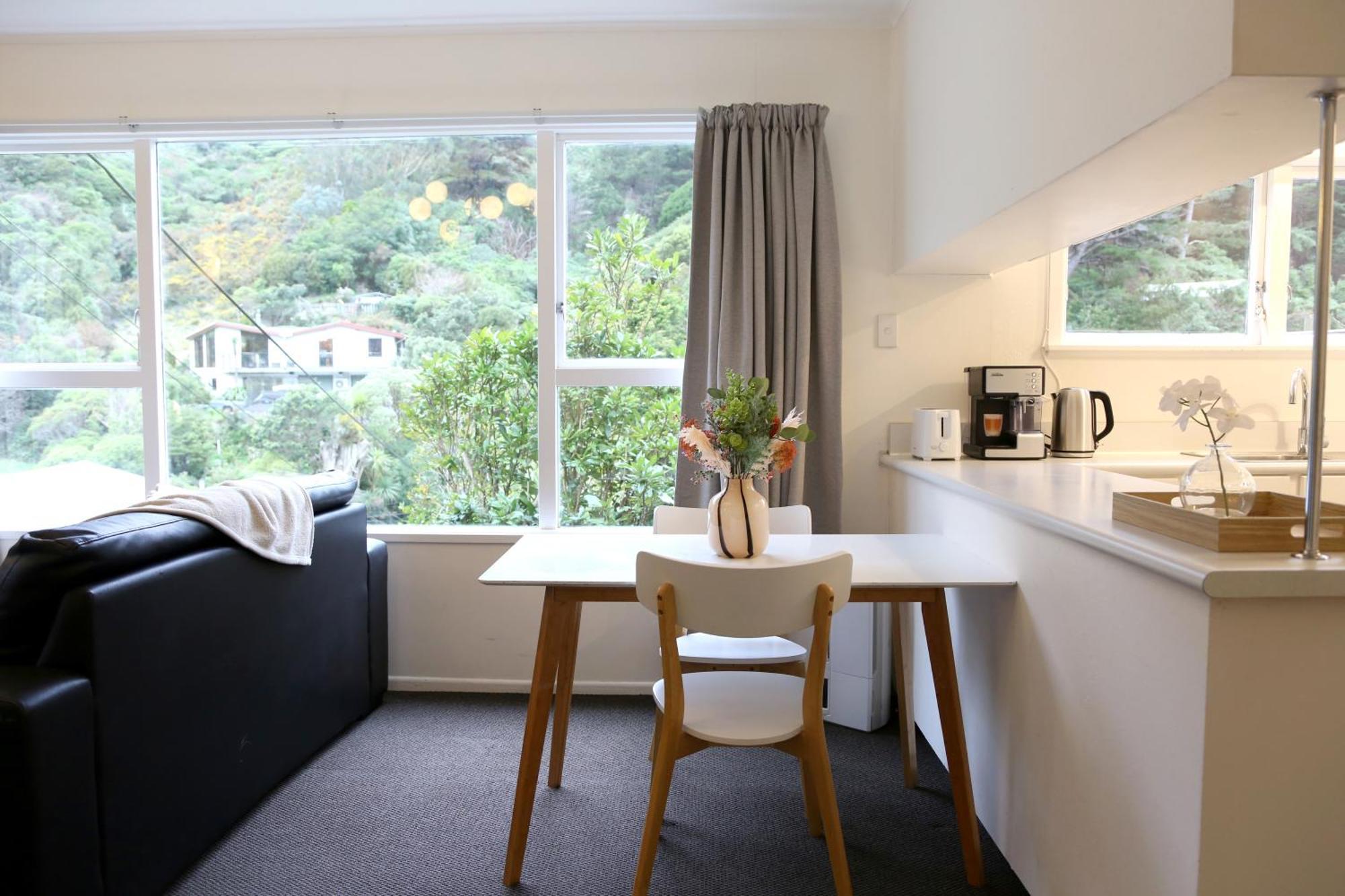 Skyline Haven - Entire Apartment - Free Parking, Espresso, Netflix - 15M To Cbd, Stadium, Ferry ウェリントン エクステリア 写真